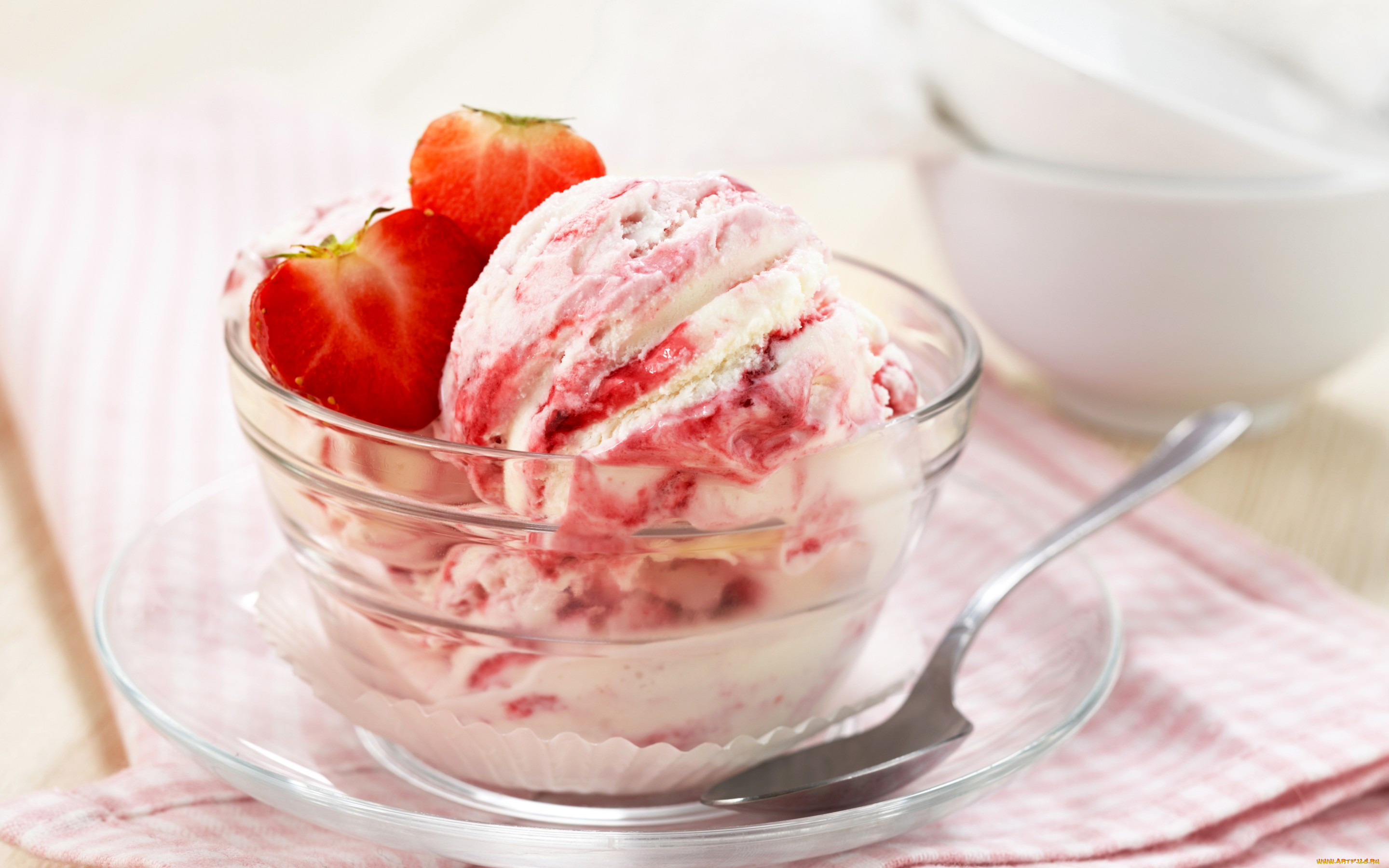 , ,  , dessert, ice, cream, strawberry, , , 
